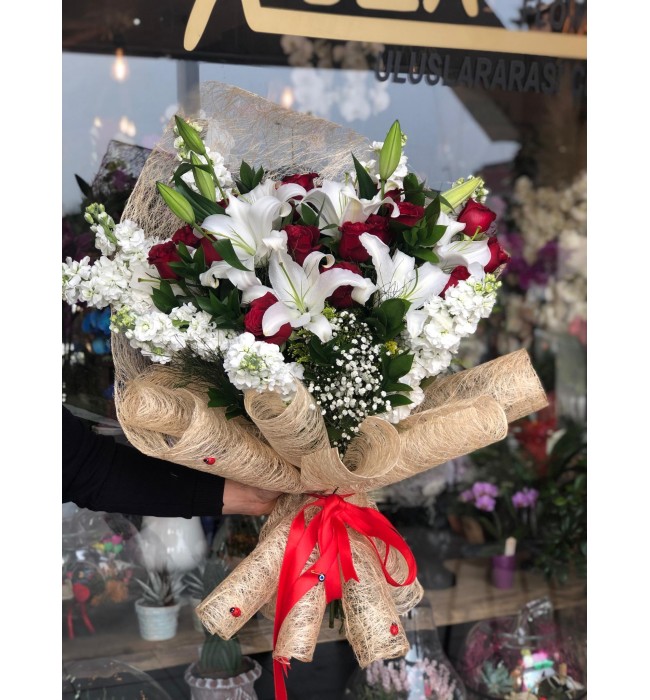 Hasırda Lilyum & Gül
